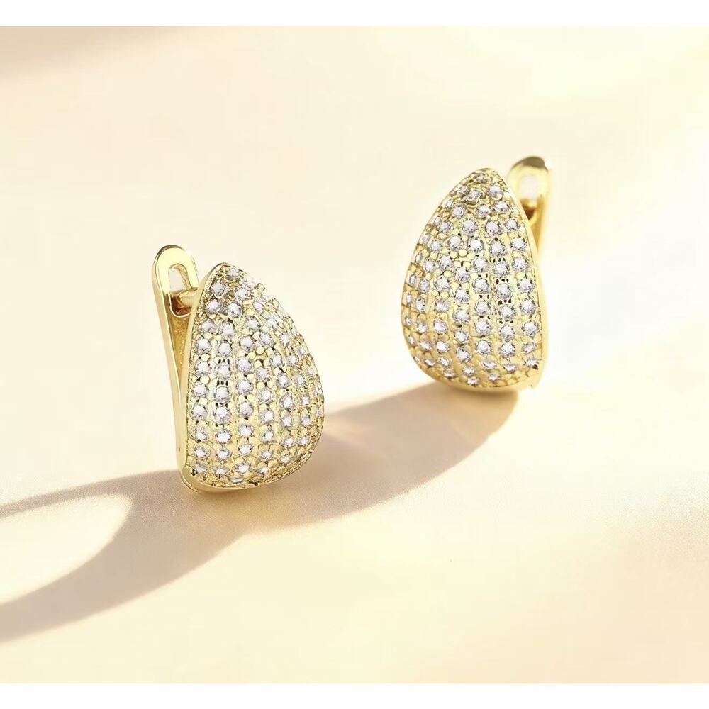 U-shaped brushed ear clips